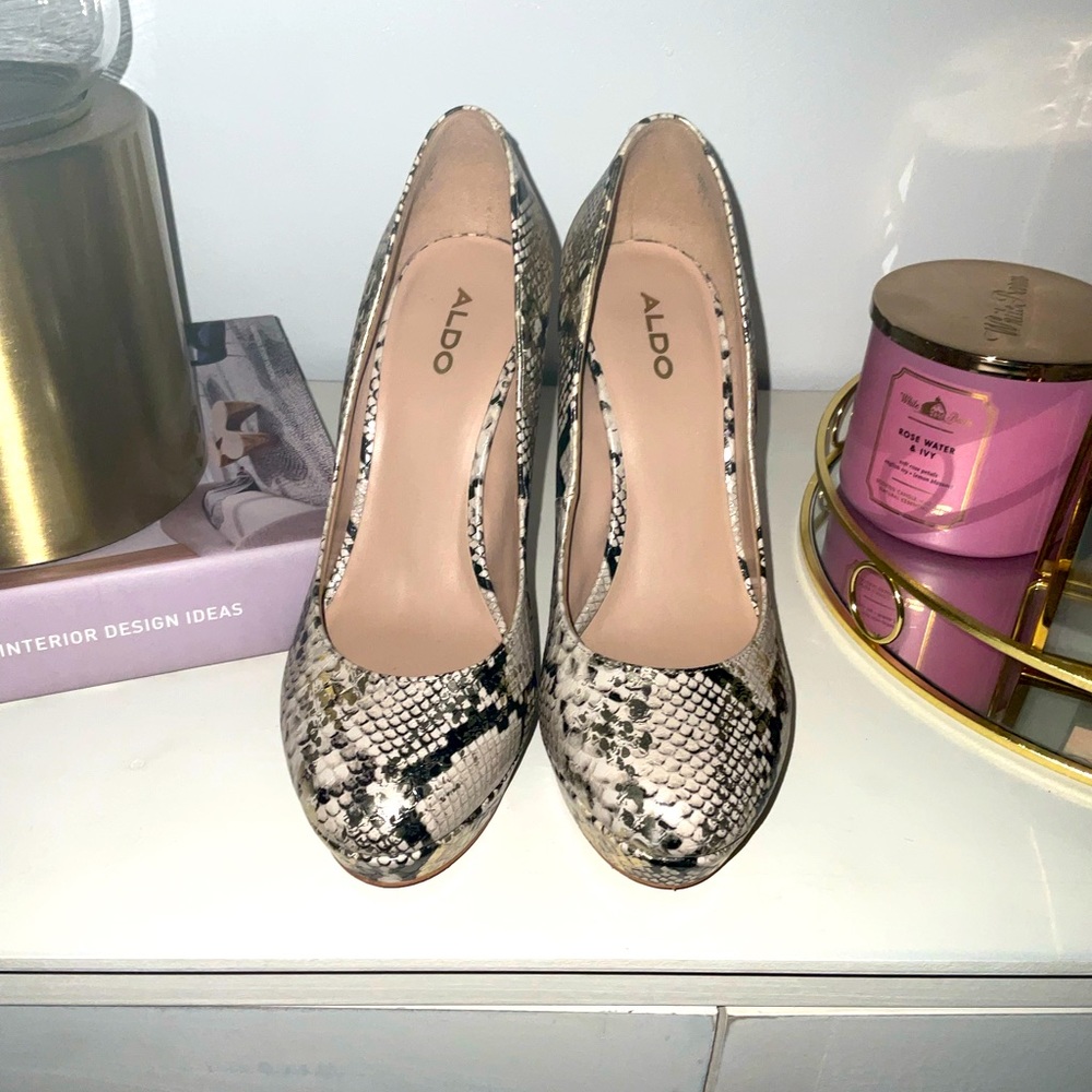Snake skin pattern heels